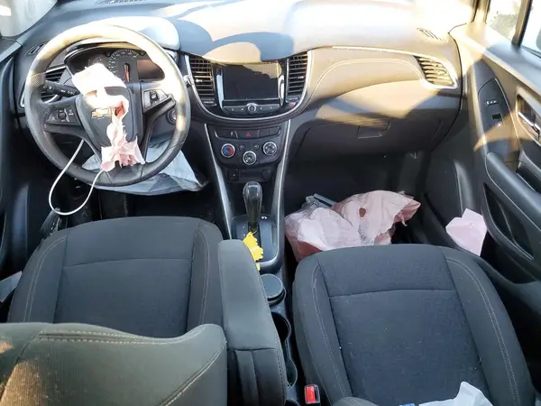KL7CJNSM3MB361270 2021 CHEVROLET TRAX - Image 8