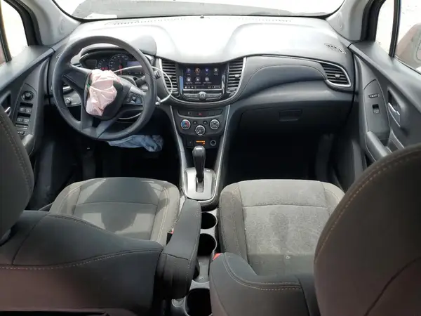 KL7CJNSM3MB367988 2021 CHEVROLET TRAX - Image 8