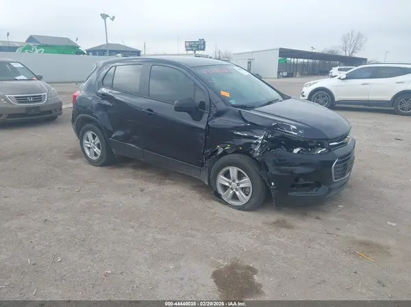 KL7CJNSM3NB523626 2022 CHEVROLET TRAX - Image 1