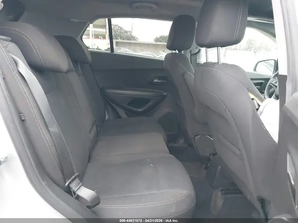 KL7CJNSM3NB545593 2022 CHEVROLET TRAX - Image 8
