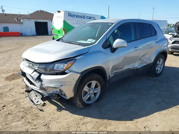 KL7CJNSM3NB555847 2022 CHEVROLET TRAX - Image 2