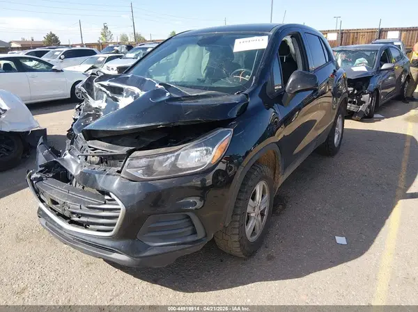 KL7CJNSM4NB507595 2022 CHEVROLET TRAX - Image 2