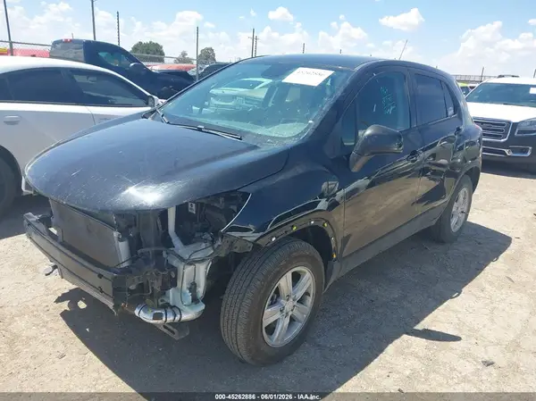 KL7CJNSM4NB516412 2022 CHEVROLET TRAX - Image 2