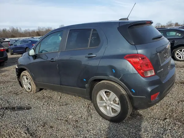KL7CJNSM4NB543058 2022 CHEVROLET TRAX - Image 2