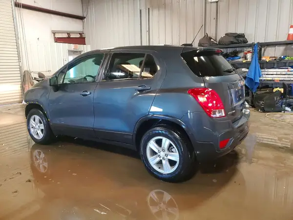 KL7CJNSM4NB543142 2022 CHEVROLET TRAX - Image 2