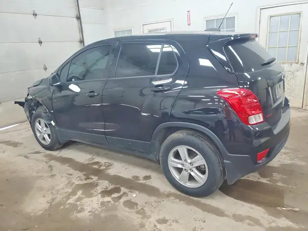 KL7CJNSM4NB552441 2022 CHEVROLET TRAX - Image 2