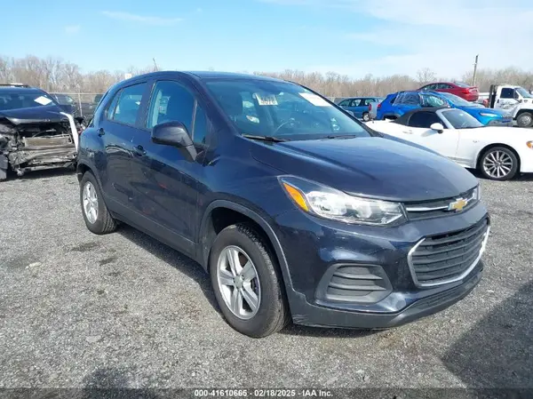 KL7CJNSM5MB375655 2021 CHEVROLET TRAX - Image 1