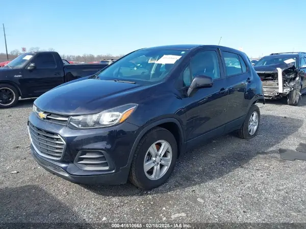 KL7CJNSM5MB375655 2021 CHEVROLET TRAX - Image 2