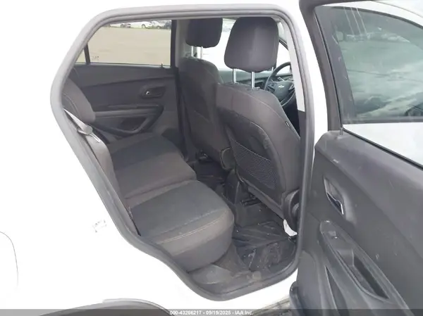 KL7CJNSM5NB509579 2022 CHEVROLET TRAX - Image 8