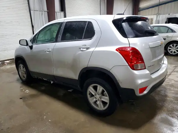 KL7CJNSM5NB544347 2022 CHEVROLET TRAX - Image 2