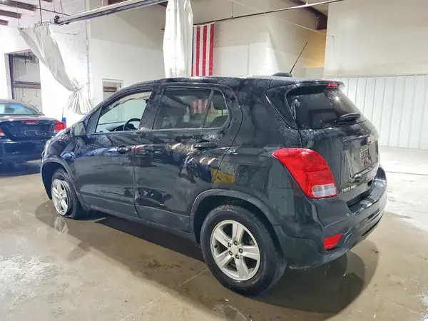 KL7CJNSM5NB550780 2022 CHEVROLET TRAX - Image 2