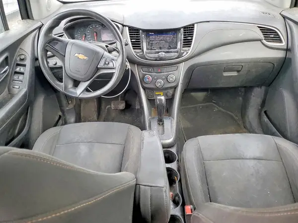 KL7CJNSM6MB375907 2021 CHEVROLET TRAX - Image 8