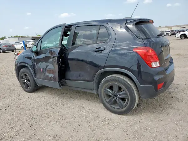 KL7CJNSM7MB365144 2021 CHEVROLET TRAX - Image 2