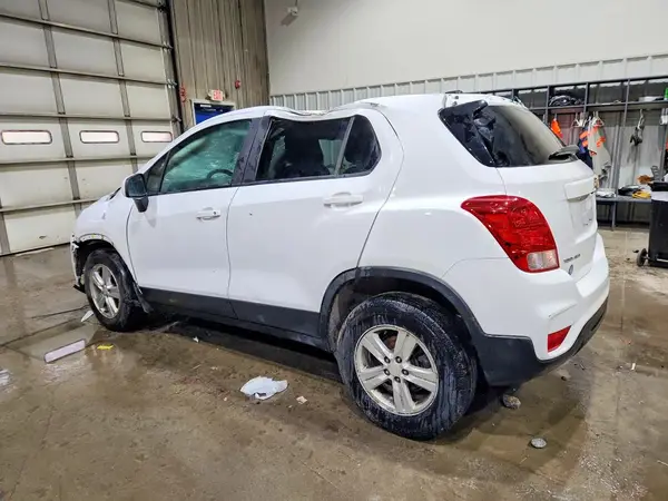 KL7CJNSM7NB526514 2022 CHEVROLET TRAX - Image 2
