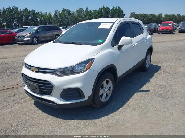 KL7CJNSM7NB529428 2022 CHEVROLET TRAX - Image 2