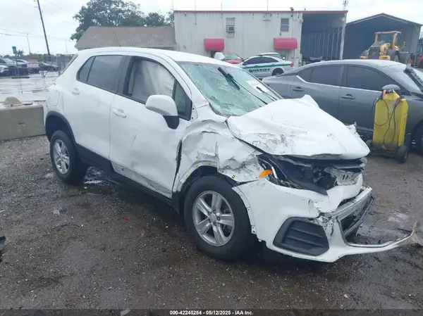 KL7CJNSM7NB543376 2022 CHEVROLET TRAX - Image 1