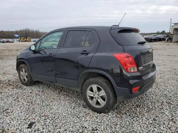 KL7CJNSM8NB503355 2022 CHEVROLET TRAX - Image 2
