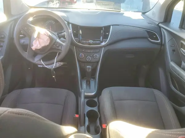 KL7CJNSM8NB511844 2022 CHEVROLET TRAX - Image 8