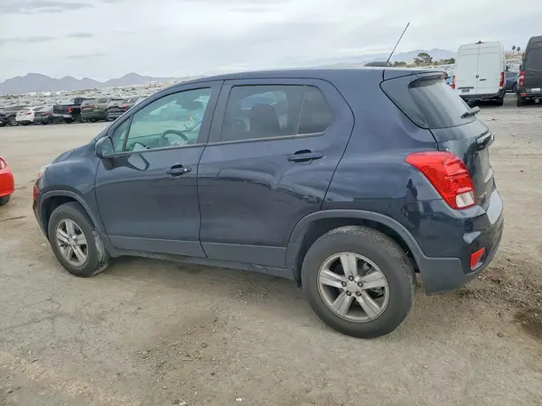 KL7CJNSM8NB516834 2022 CHEVROLET TRAX - Image 2