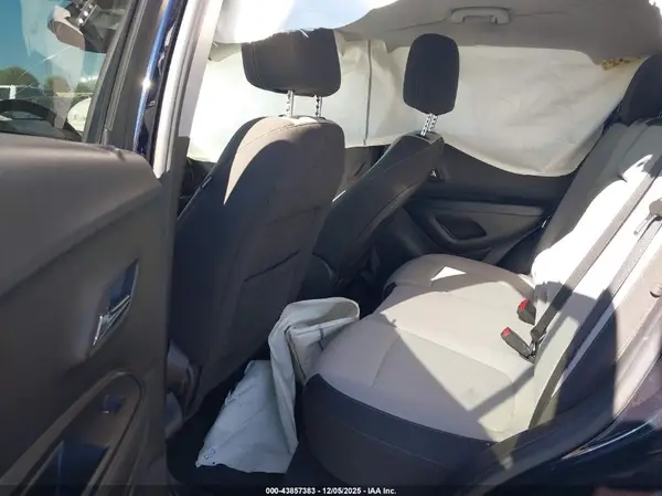 KL7CJNSM8NB526716 2022 CHEVROLET TRAX - Image 8