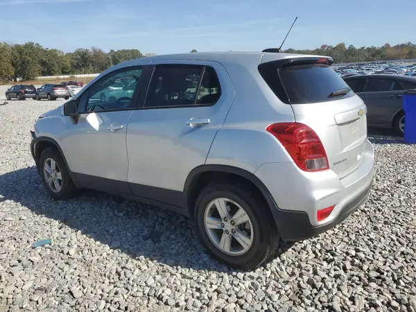 KL7CJNSM8NB545024 2022 CHEVROLET TRAX - Image 2