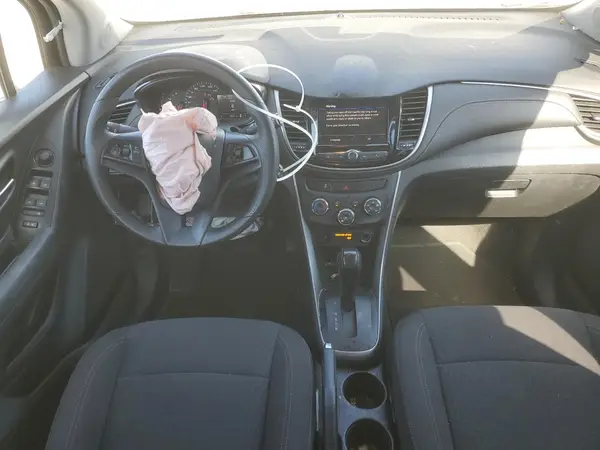 KL7CJNSM8NB545024 2022 CHEVROLET TRAX - Image 8