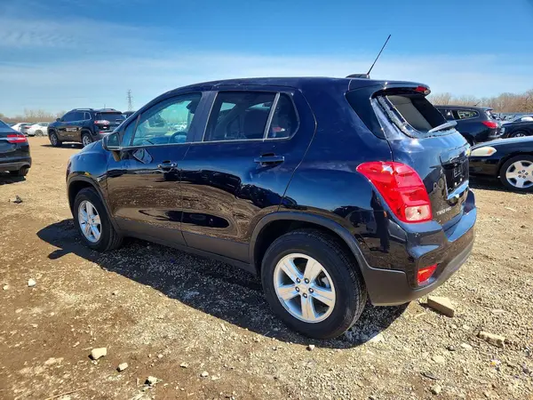 KL7CJNSM9NB505731 2022 CHEVROLET TRAX - Image 2