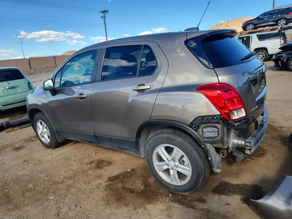 KL7CJNSM9NB507544 2022 CHEVROLET TRAX - Image 2
