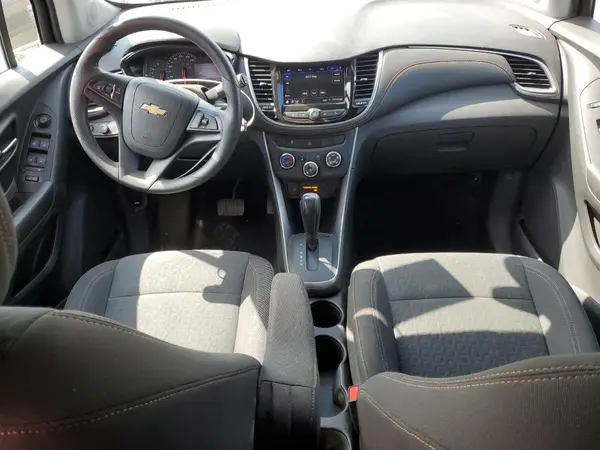 KL7CJNSM9NB527227 2022 CHEVROLET TRAX - Image 8