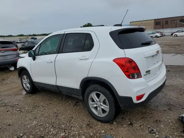 KL7CJNSM9NB547946 2022 CHEVROLET TRAX - Image 2