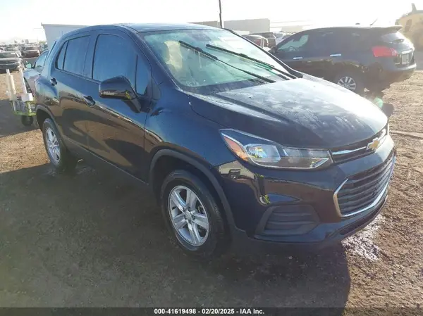 KL7CJNSM9NB550474 2022 CHEVROLET TRAX - Image 1