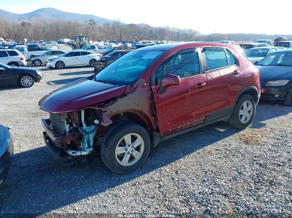 KL7CJNSMXNB505575 2022 CHEVROLET TRAX - Image 2