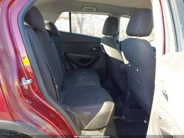 KL7CJNSMXNB505575 2022 CHEVROLET TRAX - Image 8