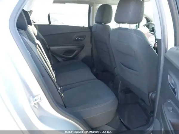 KL7CJNSMXNB545719 2022 CHEVROLET TRAX - Image 8