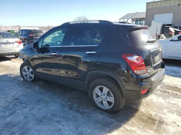 KL7CJPS81K8806385 2019 CHEVROLET TRAX - Image 2