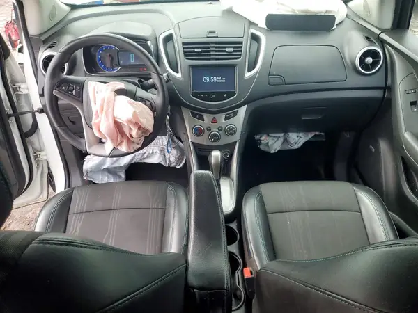 KL7CJPSB0GB548092 2016 CHEVROLET TRAX - Image 8
