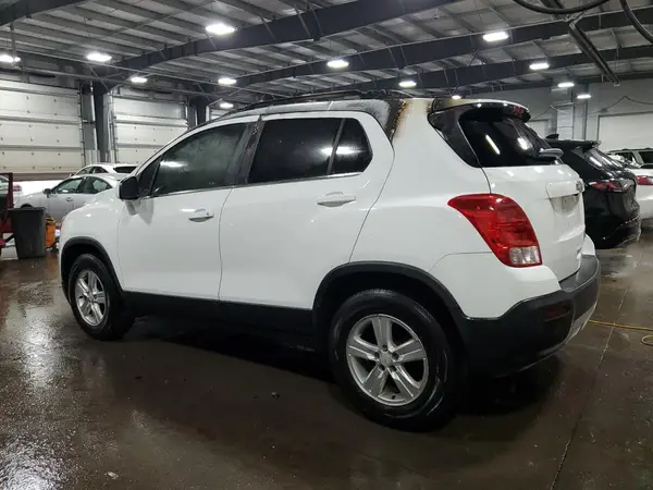 KL7CJPSB0GB645812 2016 CHEVROLET TRAX - Image 2