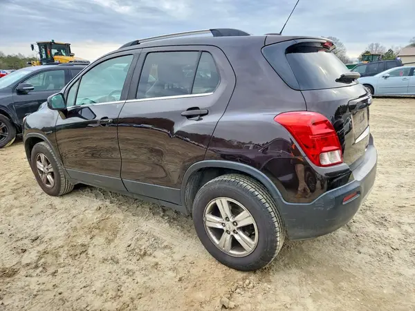 KL7CJPSB0GB753167 2016 CHEVROLET TRAX - Image 2