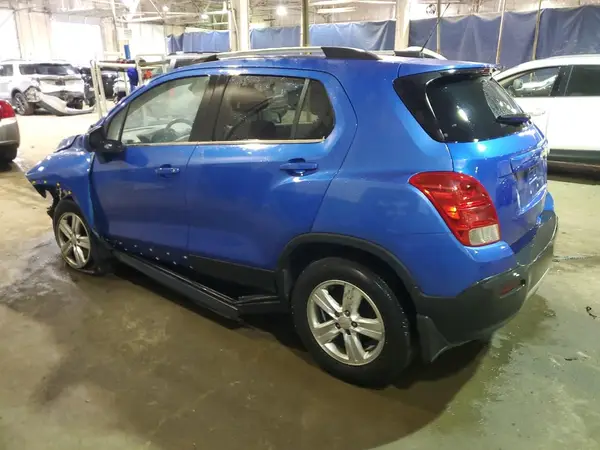 KL7CJPSB0GB757204 2016 CHEVROLET TRAX - Image 2