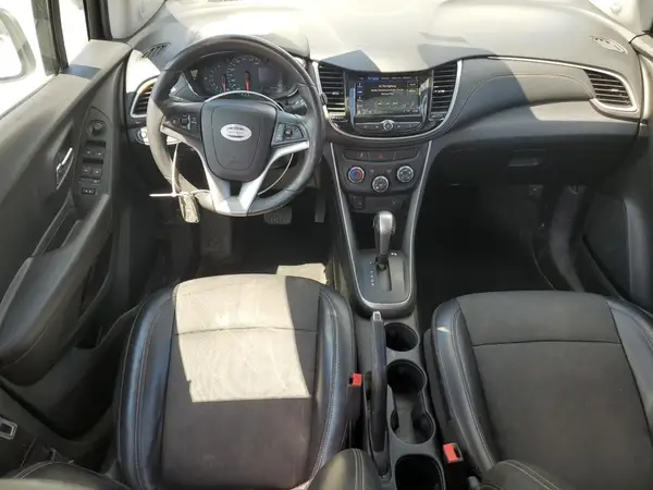 KL7CJPSB0JB576272 2018 CHEVROLET TRAX - Image 8
