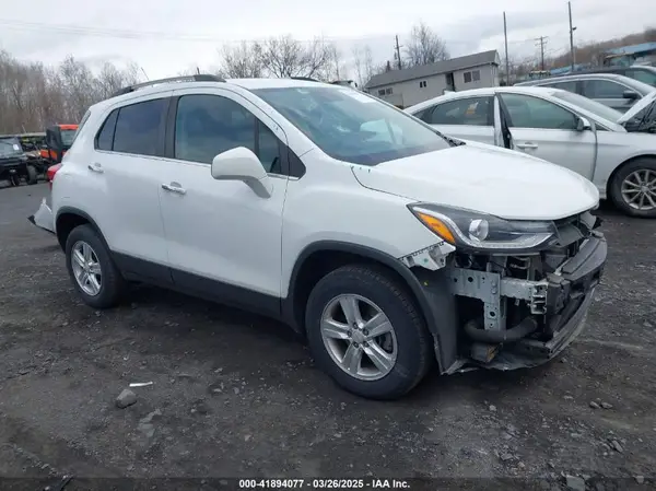 KL7CJPSB0JB650502 2018 CHEVROLET TRAX - Image 1
