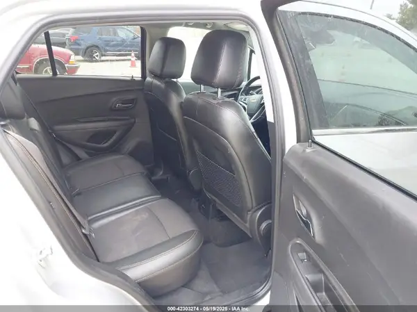 KL7CJPSB0JB654260 2018 CHEVROLET TRAX - Image 8