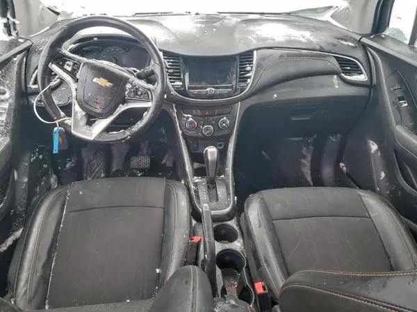 KL7CJPSB0JB673021 2018 CHEVROLET TRAX - Image 8