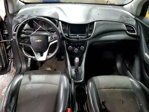 KL7CJPSB0JB686688 2018 CHEVROLET TRAX - Image 8