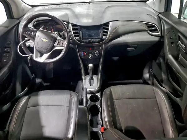 KL7CJPSB0JB687467 2018 CHEVROLET TRAX - Image 8