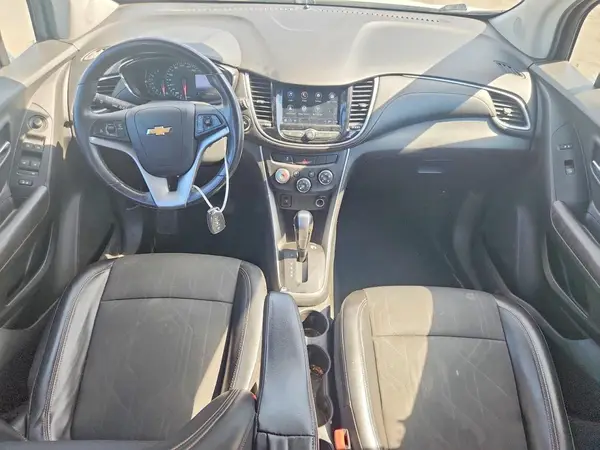 KL7CJPSB0JB712075 2018 CHEVROLET TRAX - Image 8