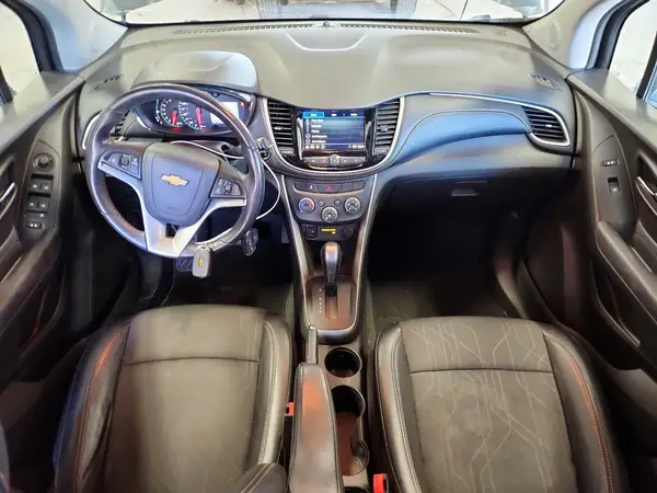 KL7CJPSB0JB713596 2018 CHEVROLET TRAX - Image 8
