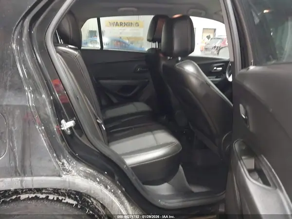 KL7CJPSB0KB718203 2019 CHEVROLET TRAX - Image 8