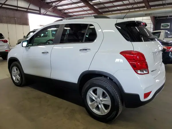 KL7CJPSB0KB756367 2019 CHEVROLET TRAX - Image 2