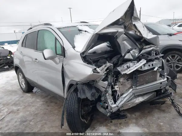 KL7CJPSB0KB780927 2019 CHEVROLET TRAX - Image 1